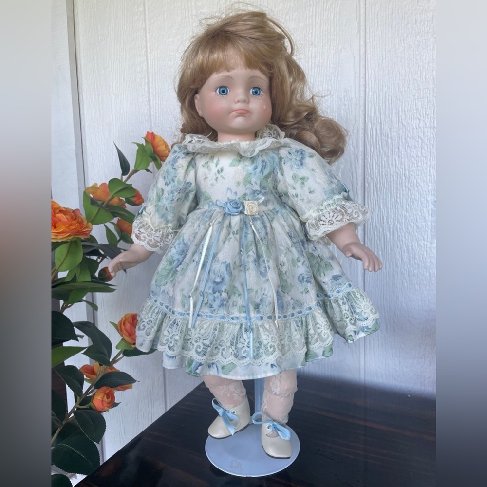 HOME INTERIOR MORGAN Doll Porcelain With Stand 18"  Collector Doll